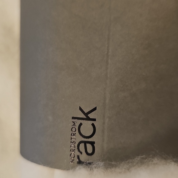 New Nordstrom Rack Faux Pearl Embellished Fring Soft Cream Scarf - Picture 6 of 12